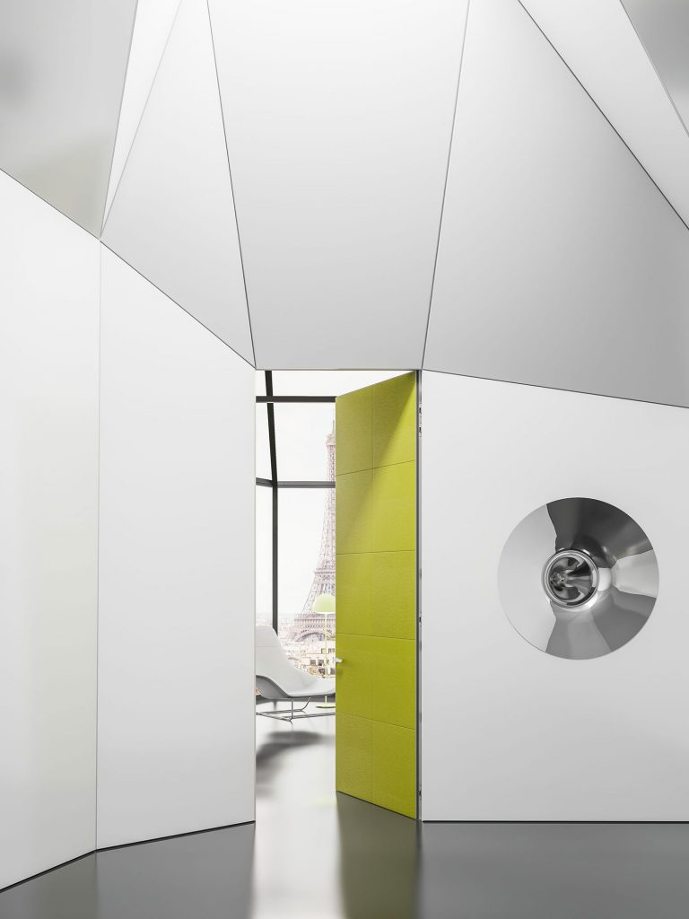 alba_-infinito-hinged-door_-leather-finish_opened_web